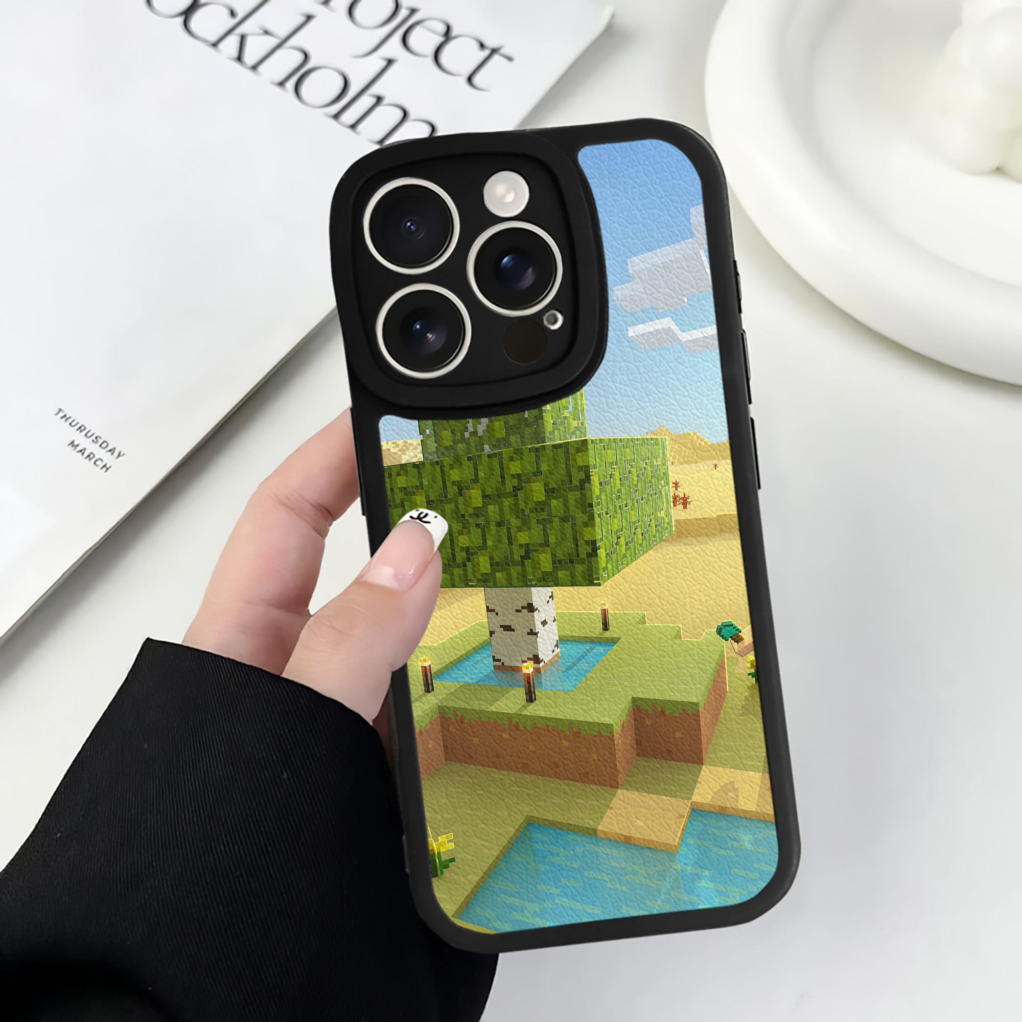 （画像用） マインクラフト ブロックの世界 Minecraft MC Block world 【iPhone 16シリーズ対応】シリコンスマホケース（レザー調） 材質：シリコン